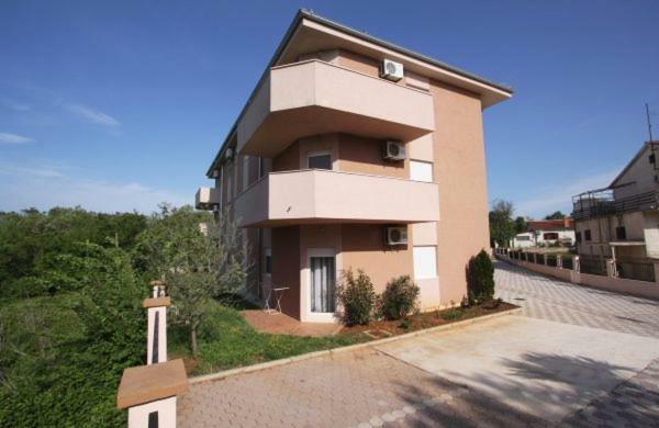 Apartment Helga Ližnjan Exterior foto